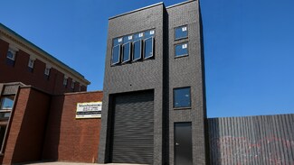 Plus de détails pour 5864 57th St, Maspeth, NY - Industriel/Logistique à louer