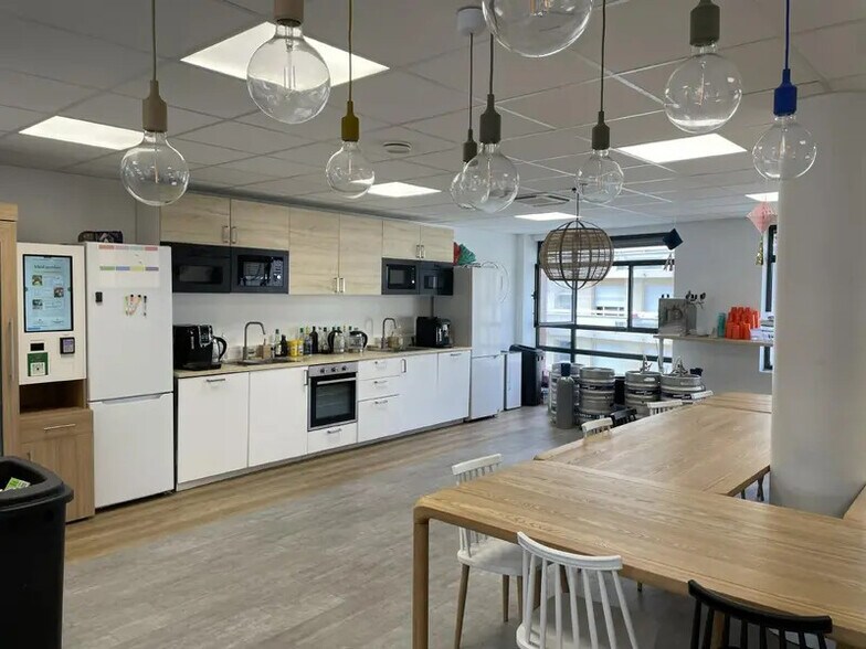 Bureau dans Paris à louer - Photo de l’immeuble – Image 2 sur 10