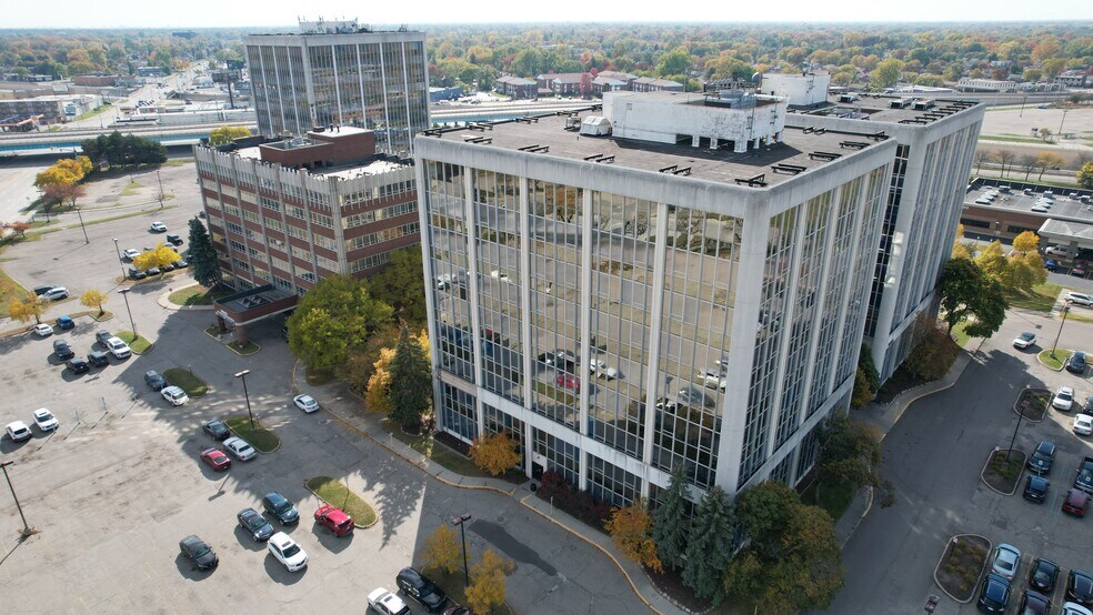 Northland Towers Portfolio portefeuille de 4 biens à vendre sur LoopNet.fr - Photo de l’immeuble – Image 3 sur 9