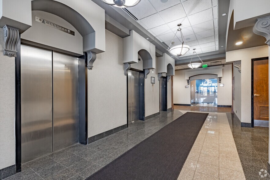 4150 Belden Village St, Canton, OH à louer - Photo intérieure – Image 3 sur 9