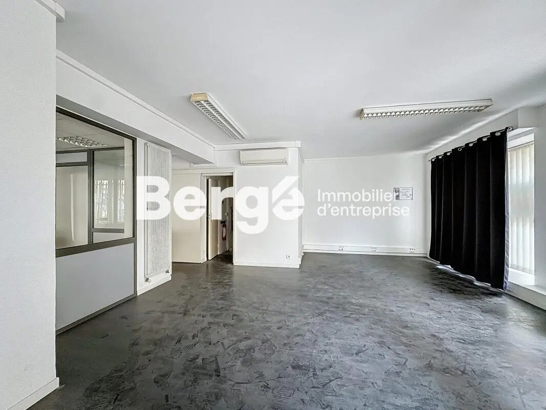 Local commercial dans Antibes à vendre Photo intérieure– Image 1 sur 10