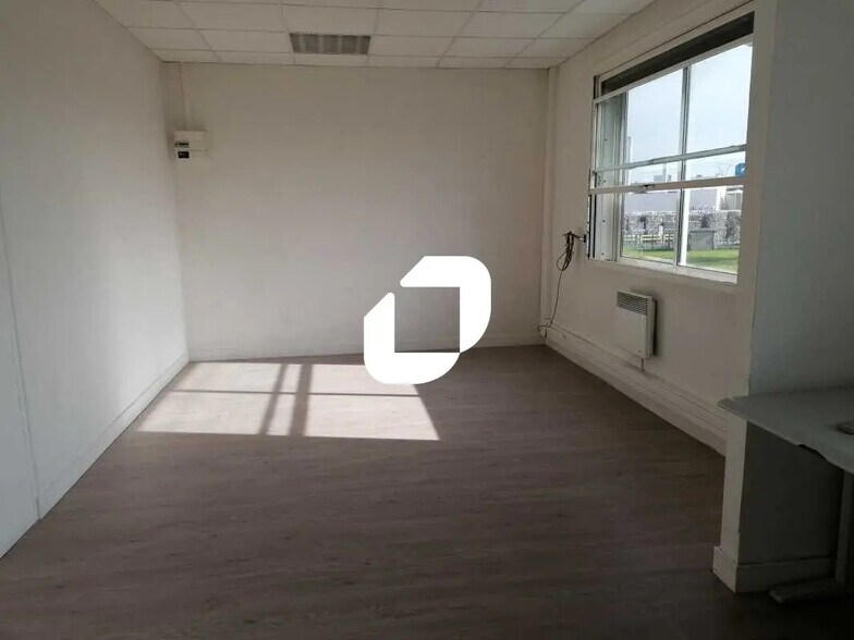 Bureau dans Bègles à louer - Photo de l’immeuble – Image 2 sur 6