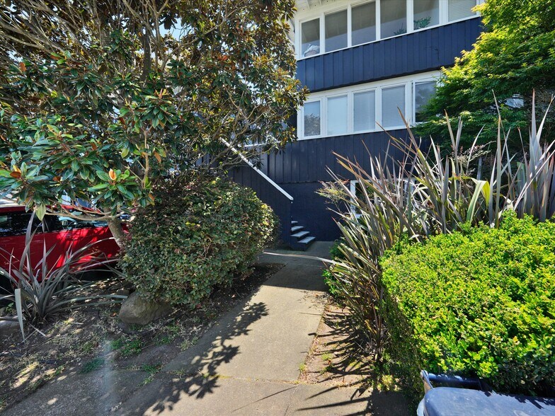 311-321 Valley St, Sausalito, CA à vendre - Photo de l’immeuble – Image 3 sur 15