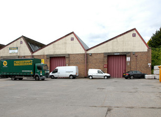 Plus de détails pour Llanbeblig Rd, Caernarfon - Industriel/Logistique à louer