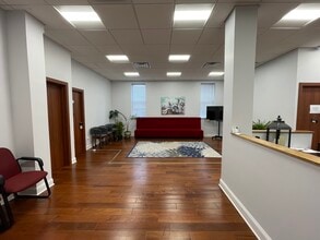 1527 Franklin Ave, Mineola, NY à louer Photo intérieure– Image 1 sur 20