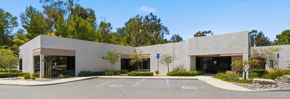 4660 Viewridge Ave, San Diego, CA à louer - Photo de l’immeuble – Image 2 sur 3