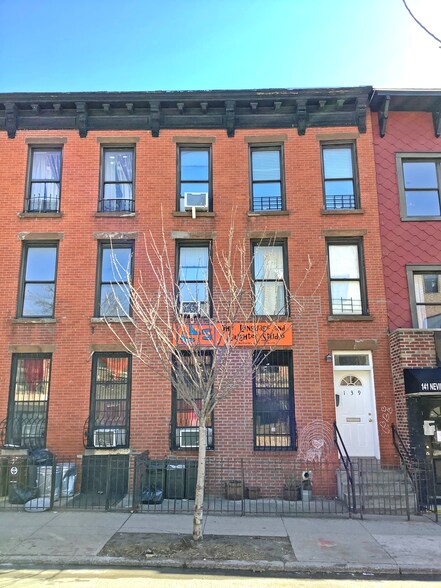 139 Nevins St, Brooklyn, NY à louer - Photo de l’immeuble – Image 2 sur 4