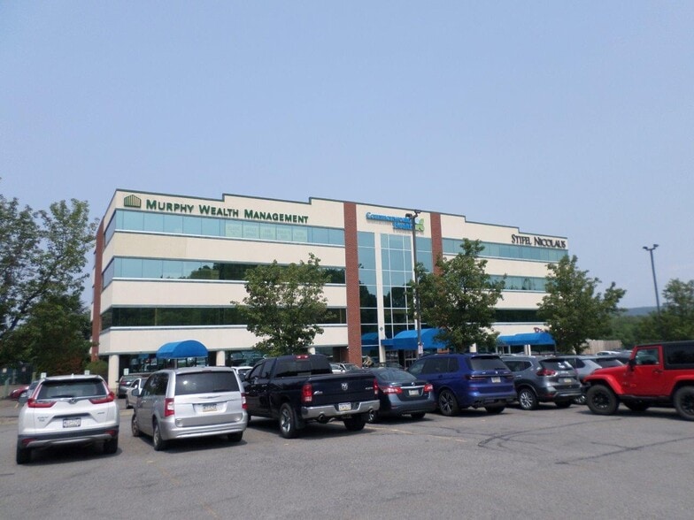 670 S River St, Wilkes Barre, PA à louer - Photo de l’immeuble – Image 2 sur 9