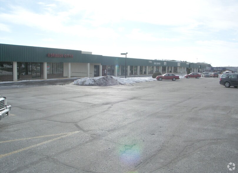 720-756 Broadway St, Berlin, WI à vendre - Photo principale – Image 1 sur 29