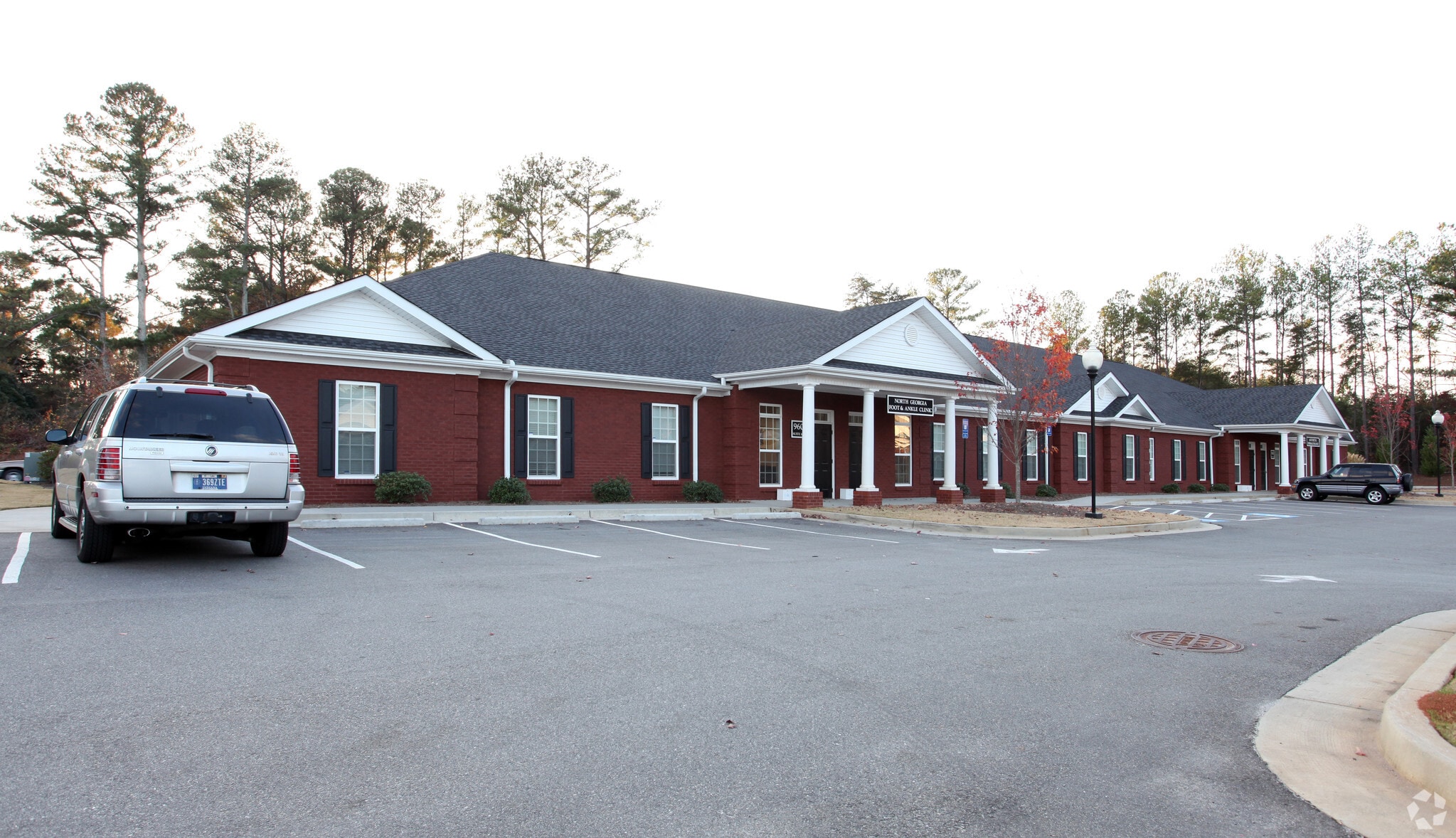 960 Sanders Rd, Cumming, GA à louer Photo principale– Image 1 sur 4