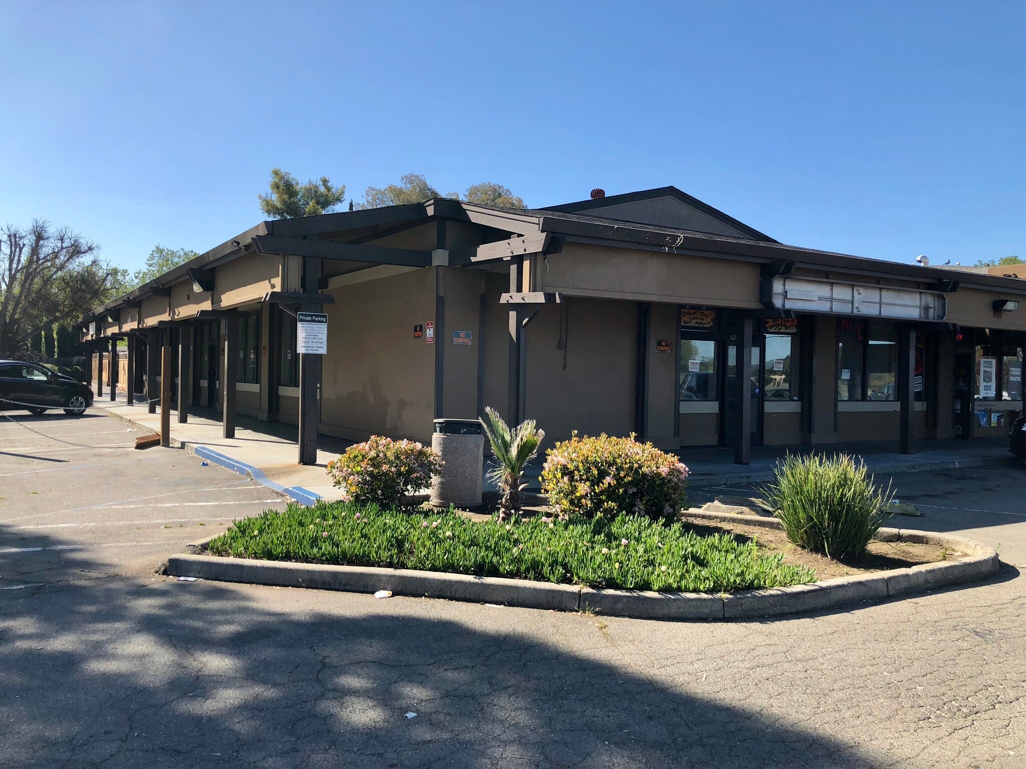 3606-3626 Willow Pass Rd, Concord, CA à louer Photo de l’immeuble– Image 1 sur 4