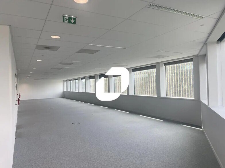 Bureau dans Lille à louer - Photo de l’immeuble – Image 2 sur 9