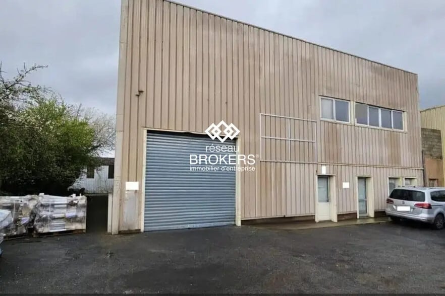 Industriel/Logistique dans Crosne à louer - Photo de l’immeuble – Image 1 sur 6