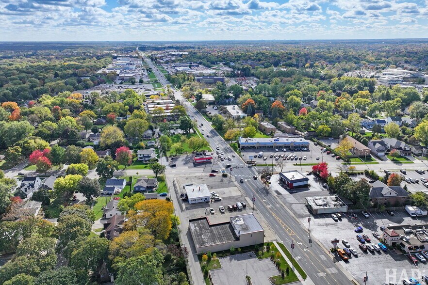 426-450 S Milwaukee Ave, Libertyville, IL à vendre - Aérien – Image 3 sur 15