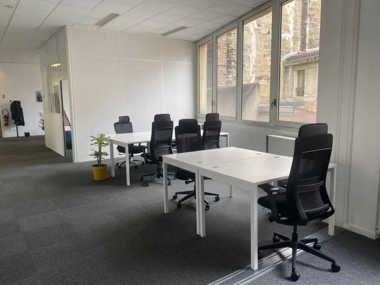Bureau dans Bordeaux à louer - Photo intérieure – Image 2 sur 7