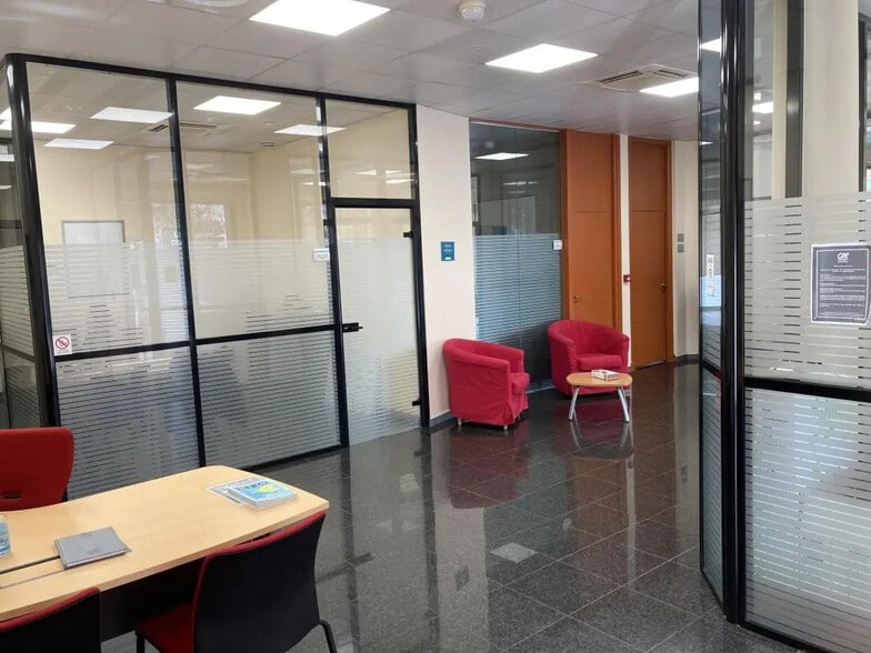 72 Avenue Vauban, Toulon à louer - Photo de l’immeuble – Image 3 sur 9