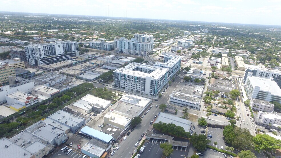1946 Tyler St, Hollywood, FL à vendre - Photo de l’immeuble – Image 3 sur 19