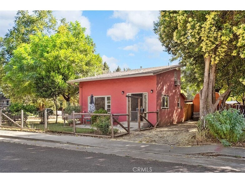 1712 Sherman Ave, Chico, CA à vendre - Photo de l’immeuble – Image 2 sur 14
