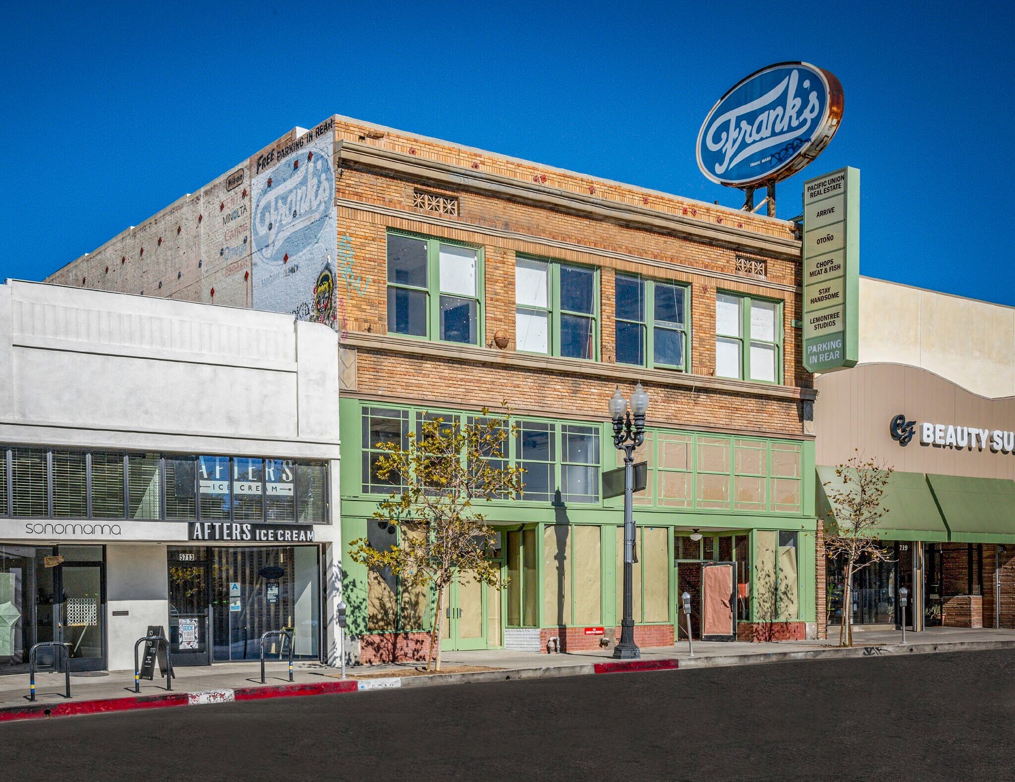 5715-5717 N Figueroa St, Los Angeles, CA à louer Photo principale– Image 1 sur 14