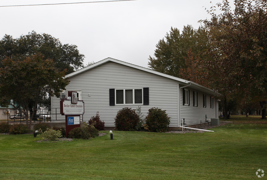 12392 Pleasant Ave, Becker, MN à louer - Photo de l’immeuble – Image 2 sur 15