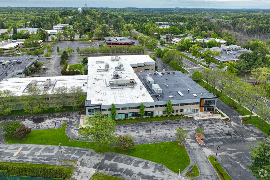 4 Crosby Dr, Bedford, MA à louer - Aérien – Image 2 sur 4