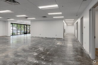 1301 Corporate Center Dr, Eagan, MN à louer Photo intérieure– Image 2 sur 6