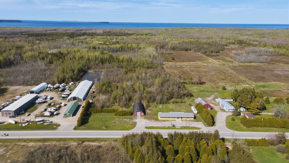 7024 Hwy 6, Tobermory, ON à vendre - Aérien – Image 2 sur 27