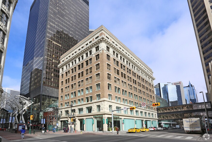 304 8th Ave SW, Calgary, AB à louer - Photo de l’immeuble – Image 2 sur 7