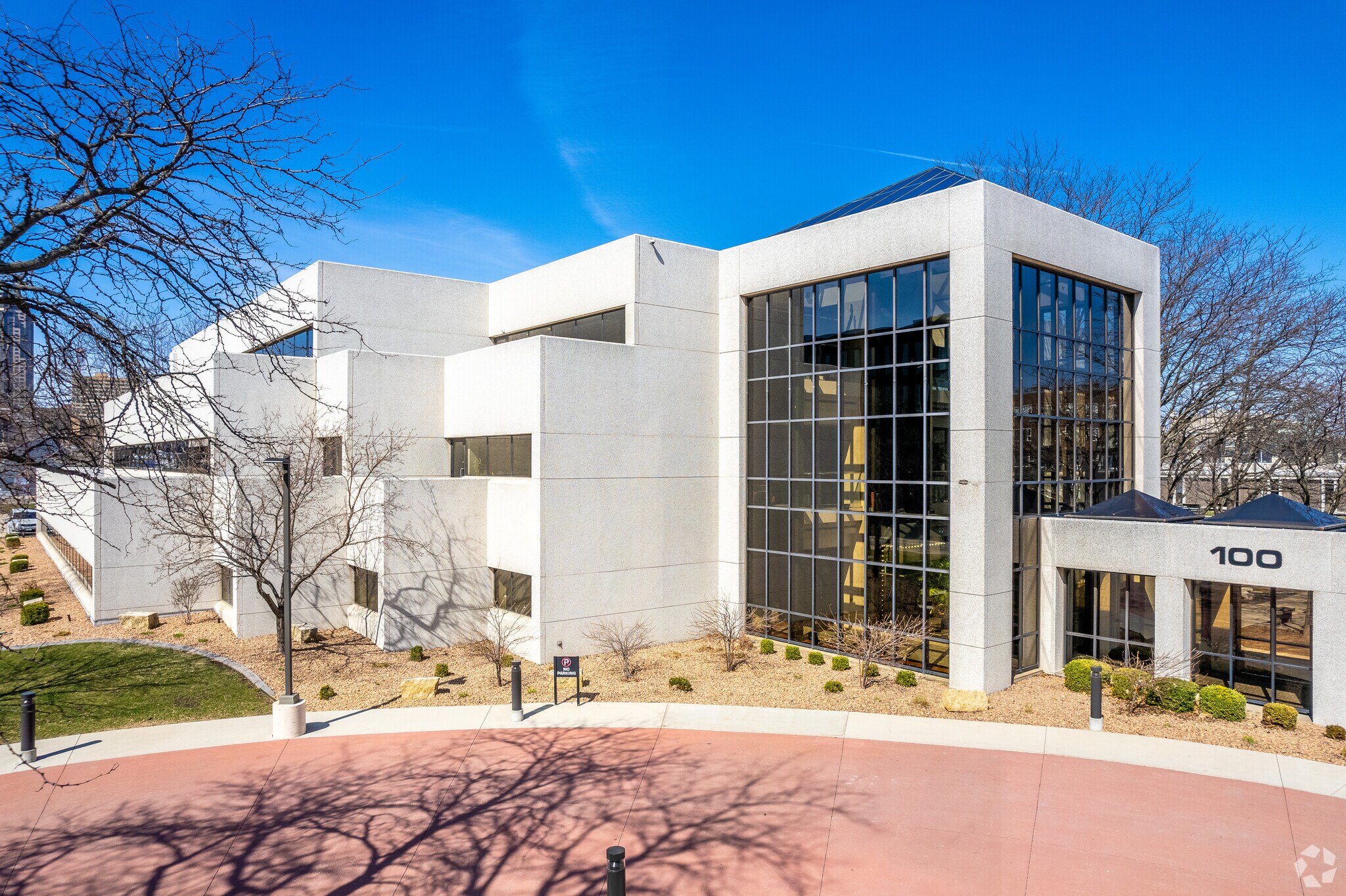 200 E Grand Ave, Des Moines, IA à louer Photo principale– Image 1 sur 12