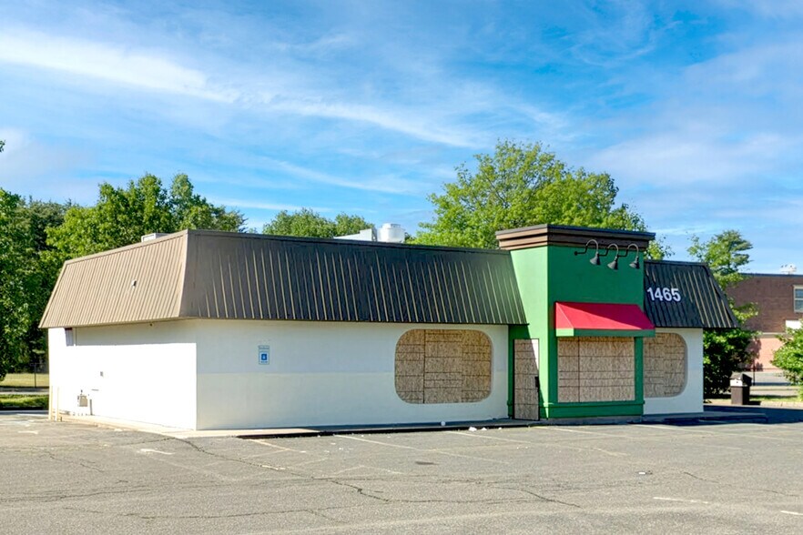 1465 Boston Rd, Springfield, MA à louer - Photo de l’immeuble – Image 2 sur 3
