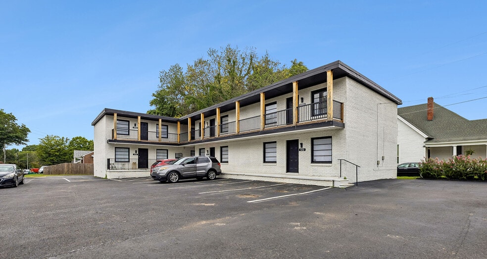 183 Campbell St, Jackson, TN à vendre - Photo de l’immeuble – Image 2 sur 37