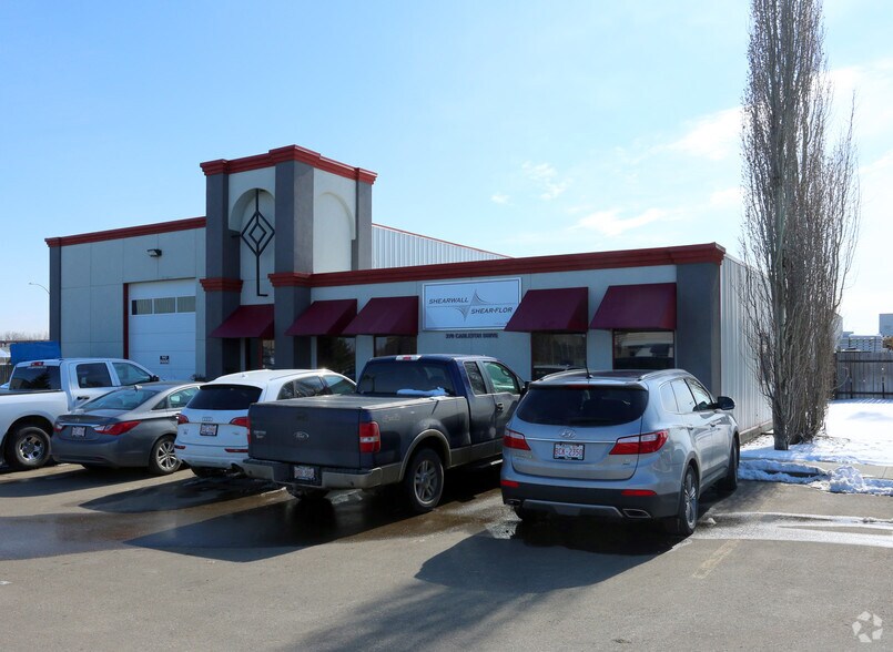 370 Carleton Dr, St. Albert, AB à louer - Photo principale – Image 2 sur 3