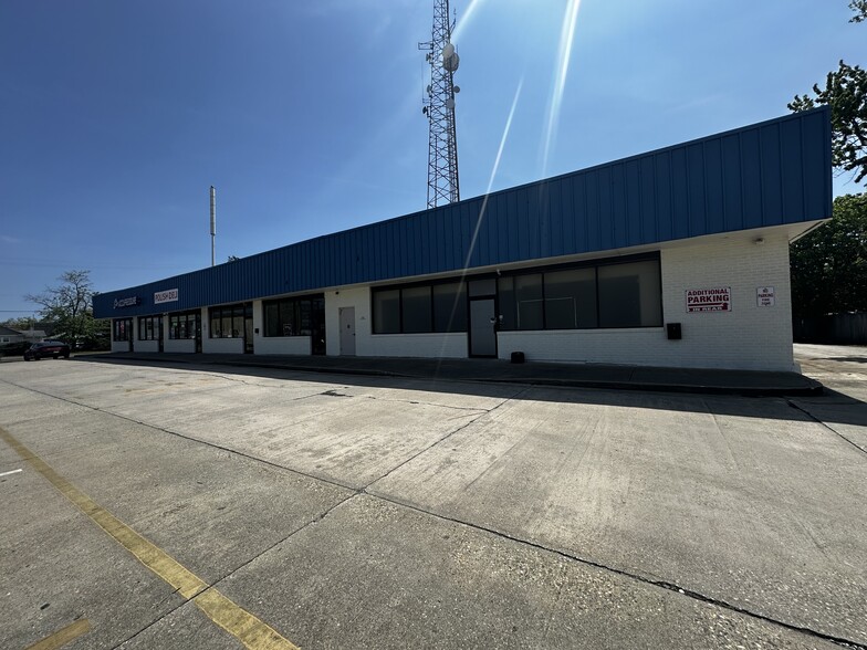 751 Route 37 W, Toms River, NJ à louer - Photo de l’immeuble – Image 3 sur 15