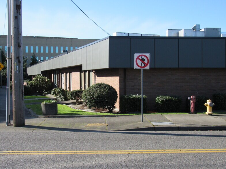 101 2nd St NE, Auburn, WA à vendre - Photo de l’immeuble – Image 3 sur 14
