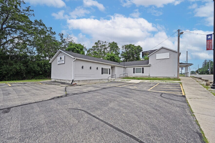 9101 N Dixie Dr, Dayton, OH à vendre - Photo de l’immeuble – Image 3 sur 45