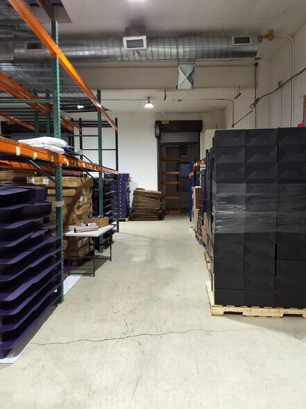 1411 E Elizabeth Ave, Linden, NJ à vendre - Photo de l’immeuble – Image 3 sur 8