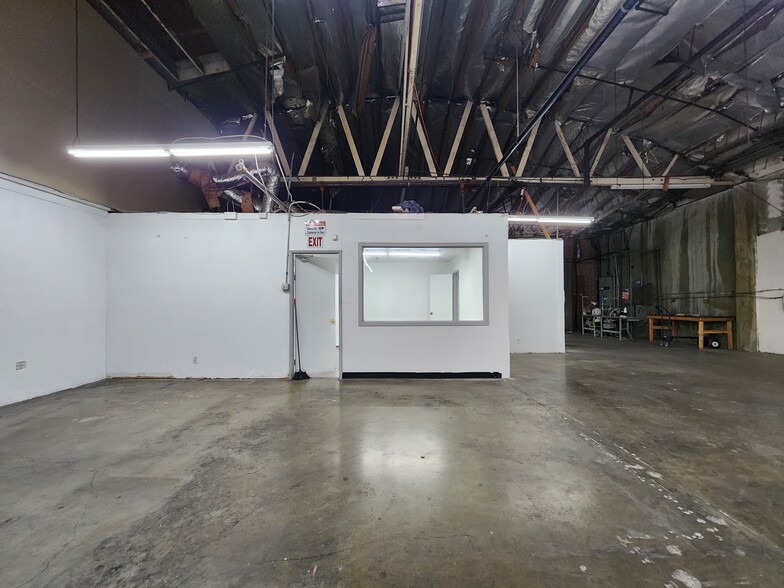620 S Clarence St, Los Angeles, CA à louer - Photo intérieure – Image 3 sur 15