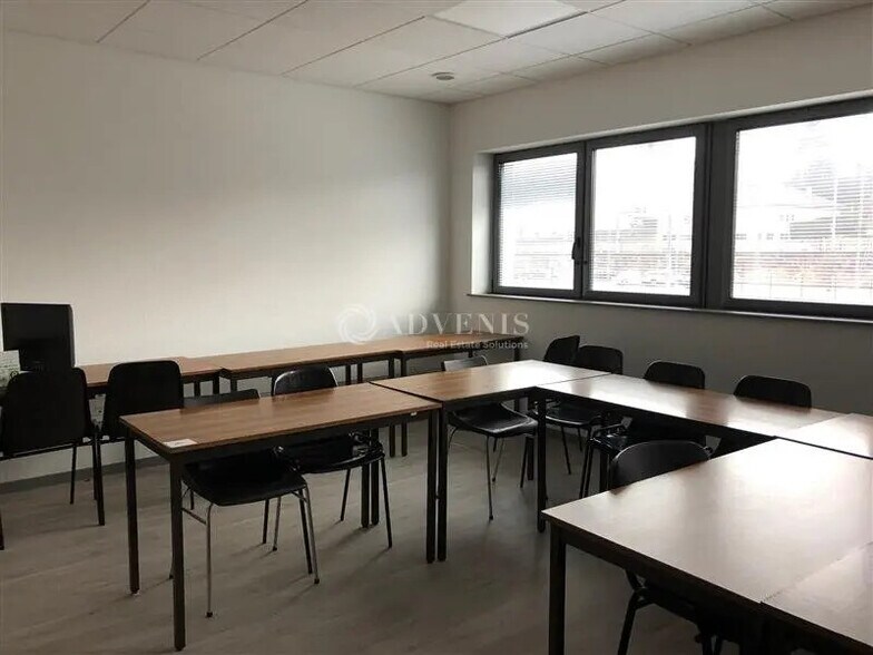 Bureau dans Épinal à louer - Photo de l’immeuble – Image 3 sur 14