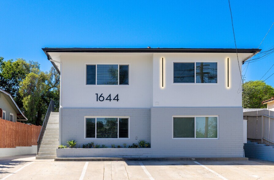 1644 Grove St, San Diego, CA à vendre - Photo de l’immeuble – Image 1 sur 21