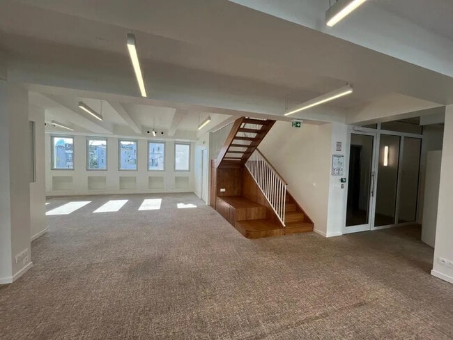 Plus de détails pour Bureau à louer