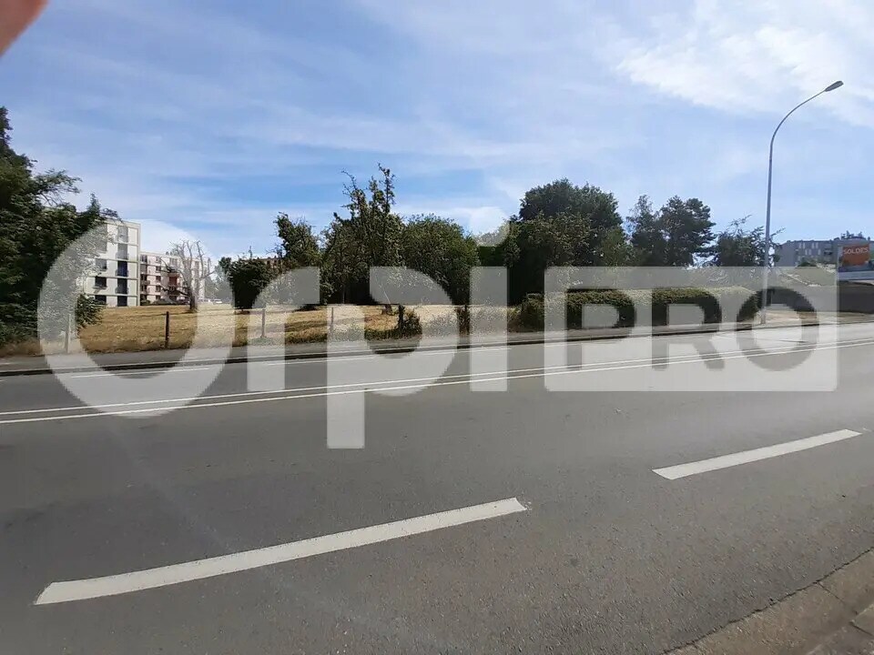 Terrain dans Montluçon à vendre Photo principale– Image 1 sur 1