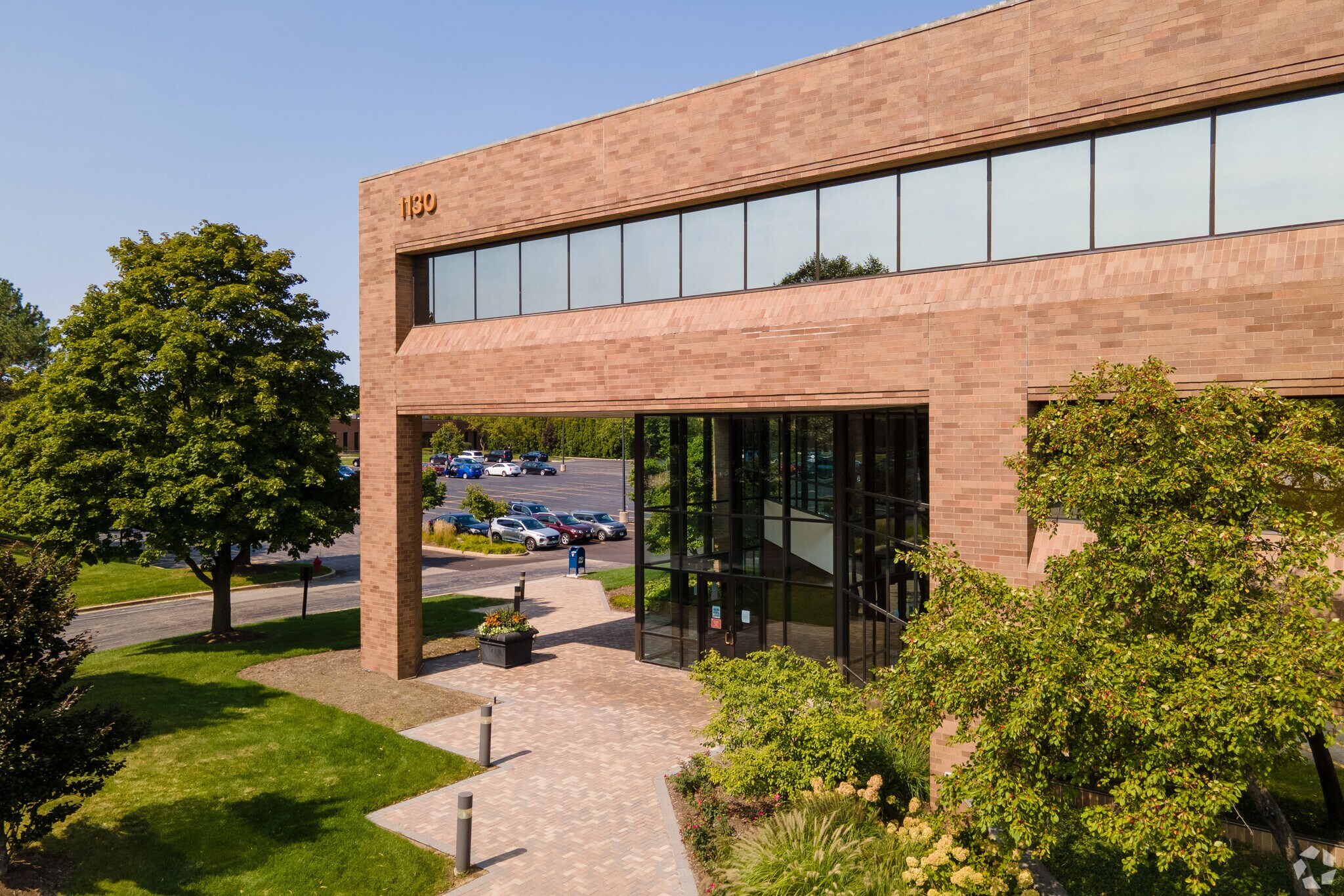 1130 W Lake Cook Rd, Buffalo Grove, IL à louer Photo de l’immeuble– Image 1 sur 17