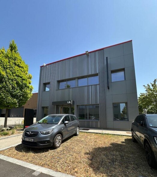 Industriel/Logistique dans Le Blanc-Mesnil à louer - Photo de l’immeuble – Image 1 sur 5