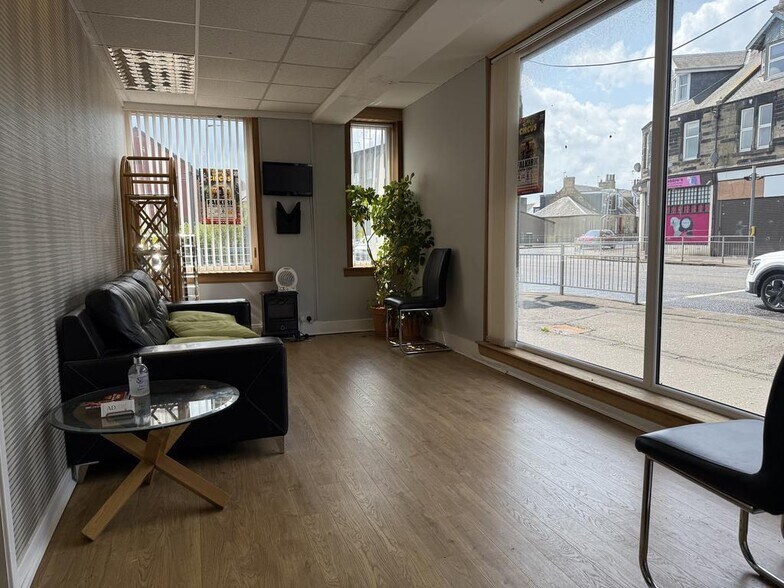 1-5 Carron Rd, Falkirk à vendre - Photo de l’immeuble – Image 2 sur 2
