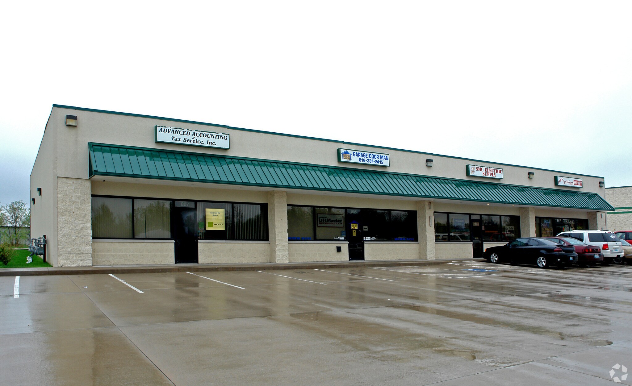 801-807 N Scott Ave, Belton, MO à vendre Photo principale– Image 1 sur 2