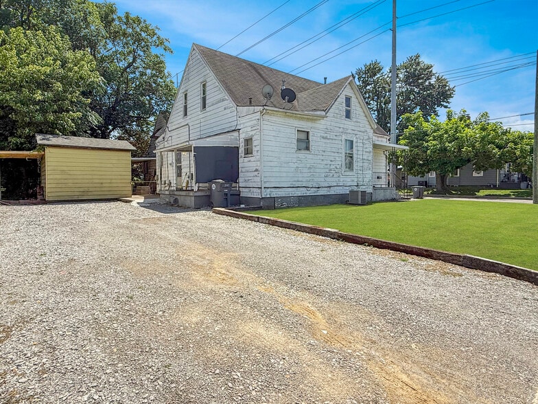 1021 Park St, Evansville, IN à vendre - Photo principale – Image 1 sur 12