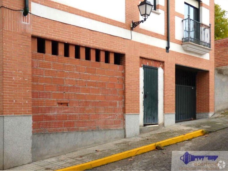 View Photo