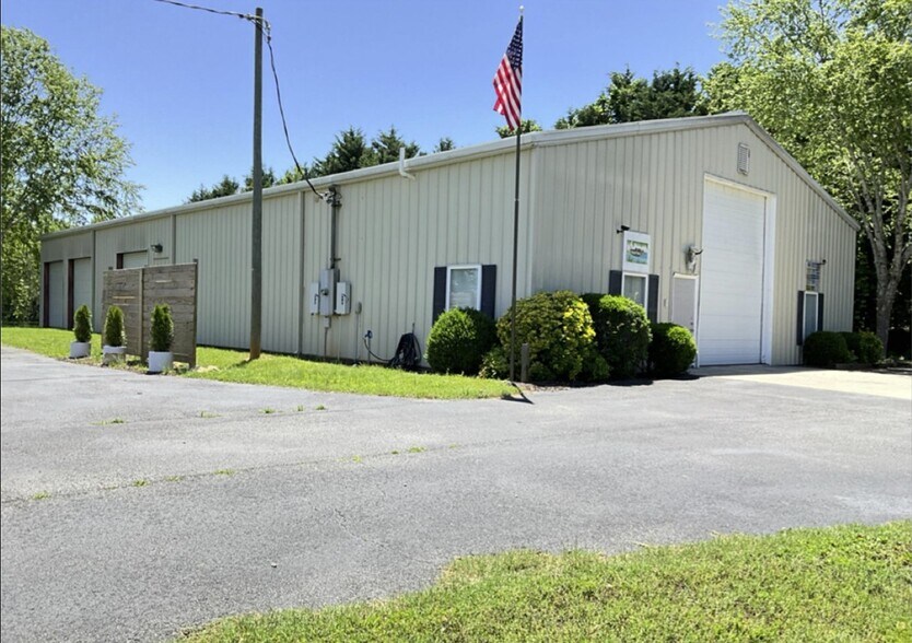 5541 Thompson Bridge Rd, Murrayville, GA à vendre - Photo de l’immeuble – Image 1 sur 16