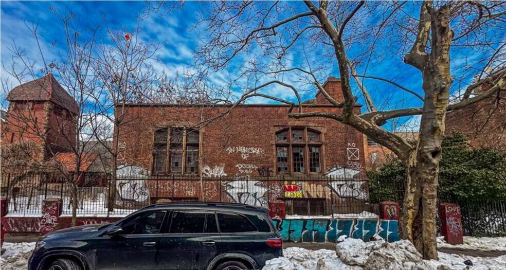 1227-1231 Pacific Street portefeuille de 3 biens à vendre sur LoopNet.fr - Photo de l’immeuble – Image 2 sur 7
