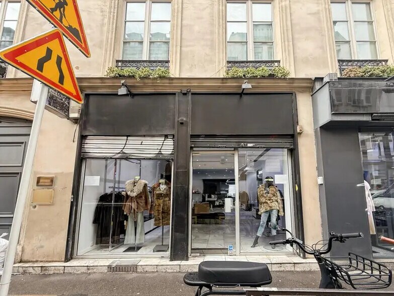 Local commercial dans Paris à louer - Photo de l’immeuble – Image 2 sur 5